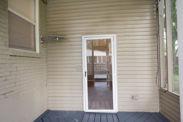 289 MARY ANN DR, Memphis, TN 38117