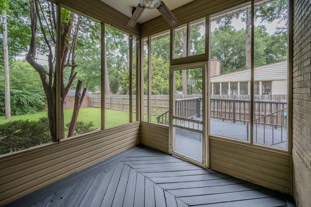 289 MARY ANN DR, Memphis, TN 38117