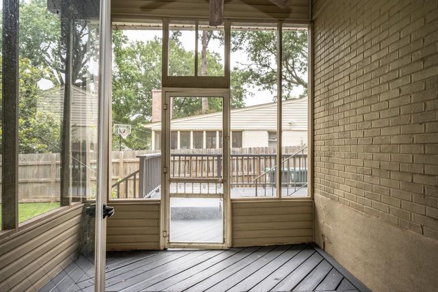 289 MARY ANN DR, Memphis, TN 38117
