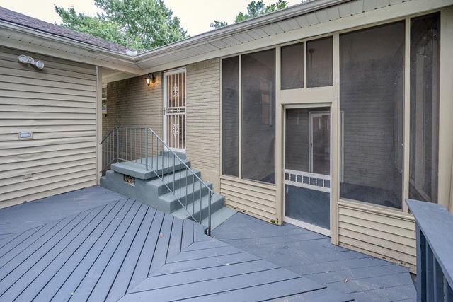 289 MARY ANN DR, Memphis, TN 38117