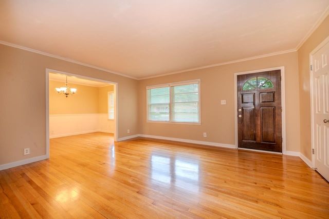 289 MARY ANN DR, Memphis, TN 38117