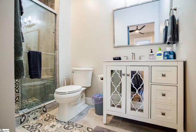 37 Ross Street, Greenville, SC 29611