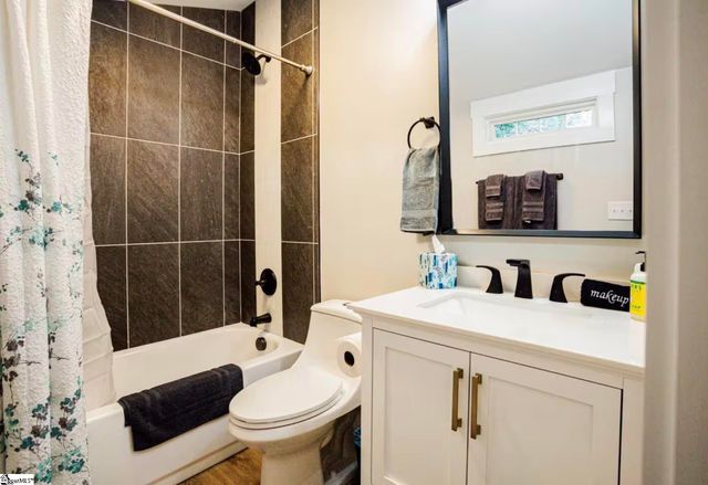 37 Ross Street, Greenville, SC 29611