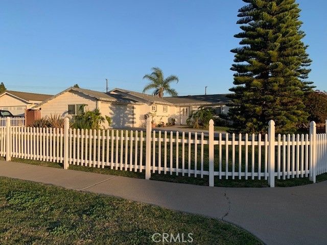 10402 Bowen, Garden Grove, CA 92843