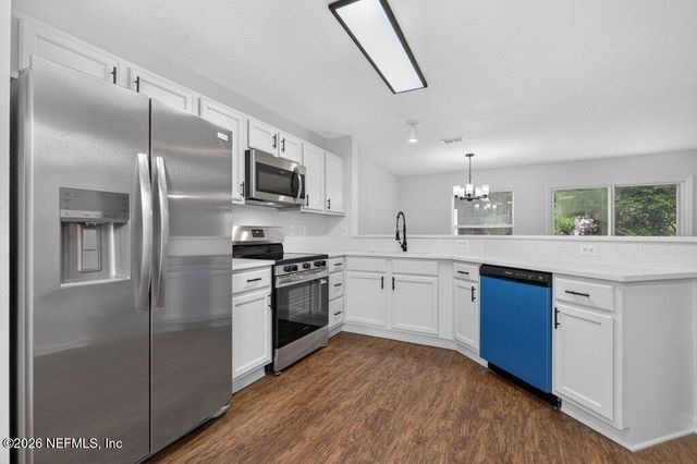1575 VINELAND Circle B, Fleming Island, FL 32003