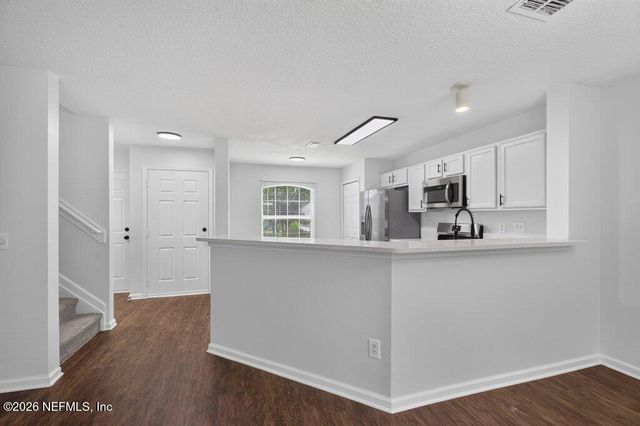 1575 VINELAND Circle B, Fleming Island, FL 32003