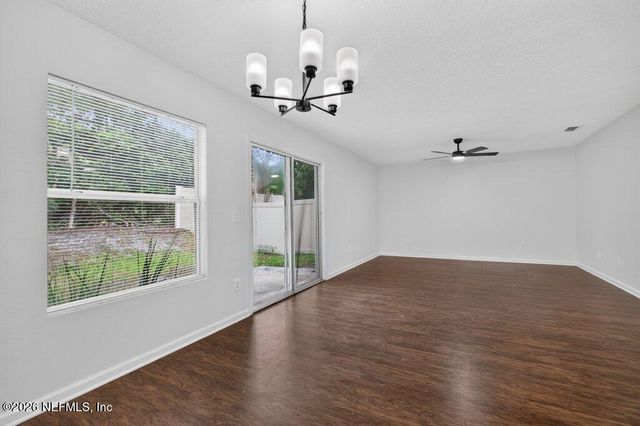 1575 VINELAND Circle B, Fleming Island, FL 32003