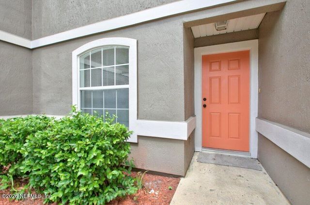 1575 VINELAND Circle B, Fleming Island, FL 32003