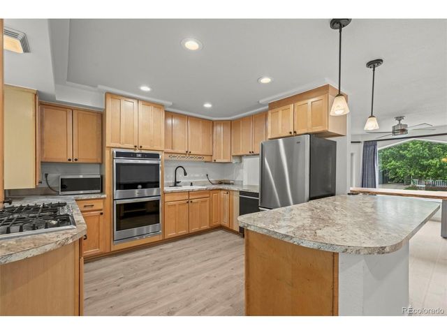 2351 S Garland Ct, Lakewood, CO 80227