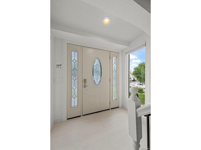 2351 S Garland Ct, Lakewood, CO 80227