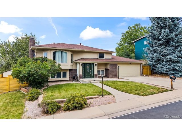 2351 S Garland Ct, Lakewood, CO 80227