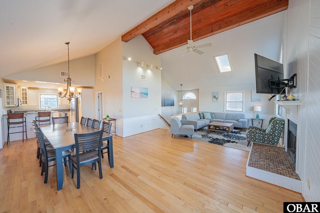 Image 11 of property listing at 611 Skimmer Arch Lot #69, Corolla, NC 27927