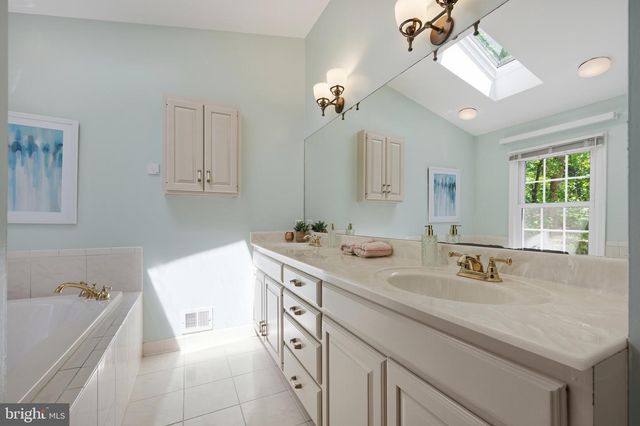 7118 DEVONSHIRE RD, Alexandria, VA 22307