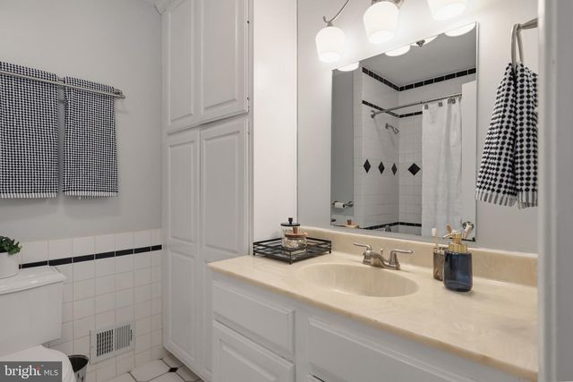 7118 DEVONSHIRE RD, Alexandria, VA 22307