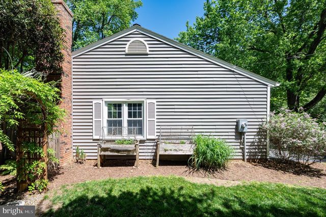 7118 DEVONSHIRE RD, Alexandria, VA 22307