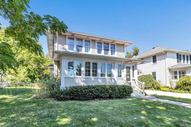 1228 S JACKSON STREET, Green Bay, WI 54301