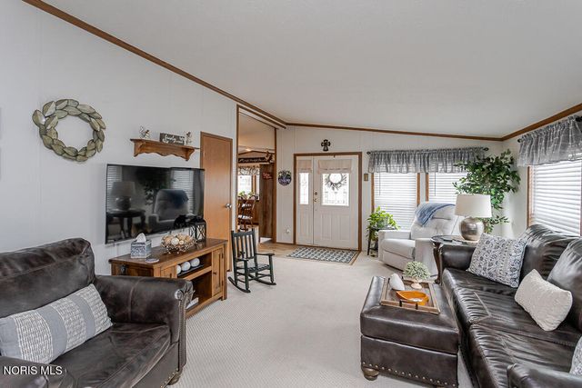 27484 Oregon Road, 86, Perrysburg, OH 43551