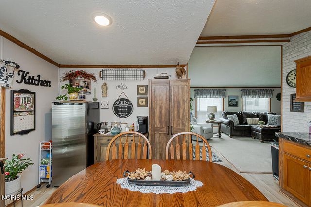 27484 Oregon Road, 86, Perrysburg, OH 43551
