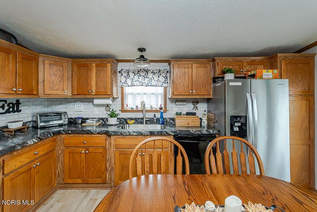 27484 Oregon Road, 86, Perrysburg, OH 43551
