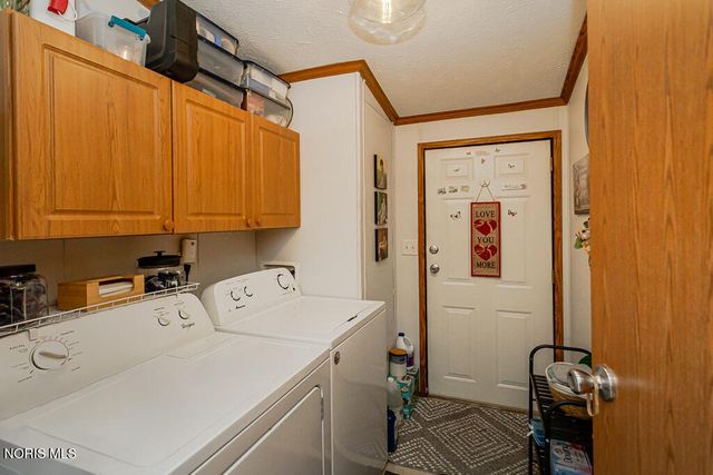 27484 Oregon Road, 86, Perrysburg, OH 43551