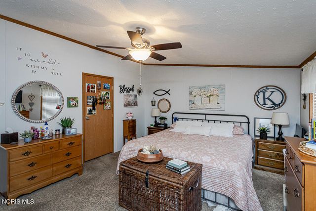 27484 Oregon Road, 86, Perrysburg, OH 43551