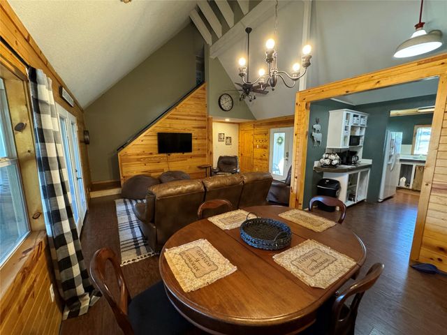 164 Pine Hollow Cove, Brookeland, TX 75931