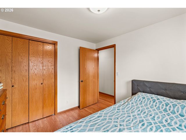 2484 MELROSE Loop, Eugene, OR 97402