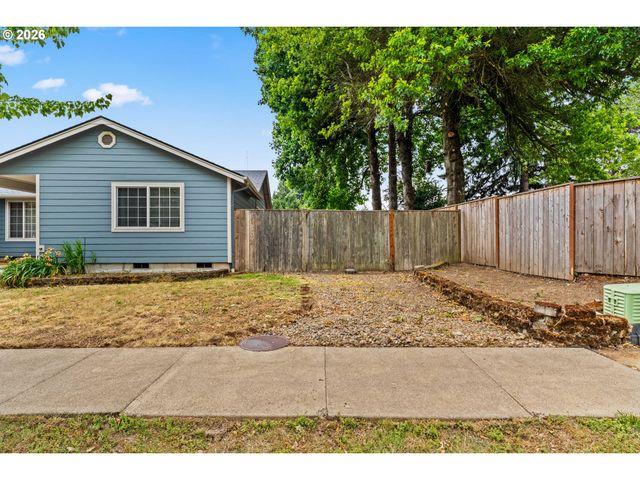 2484 MELROSE Loop, Eugene, OR 97402