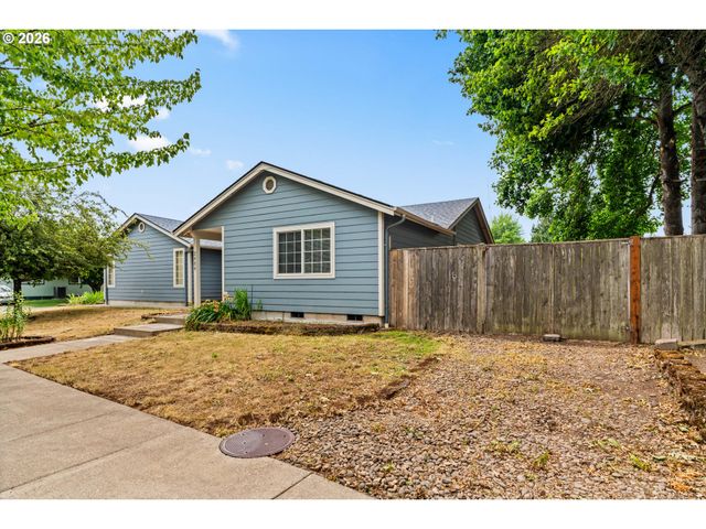 2484 MELROSE Loop, Eugene, OR 97402