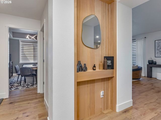 1001 S 50TH Ct, Ridgefield, WA 98642