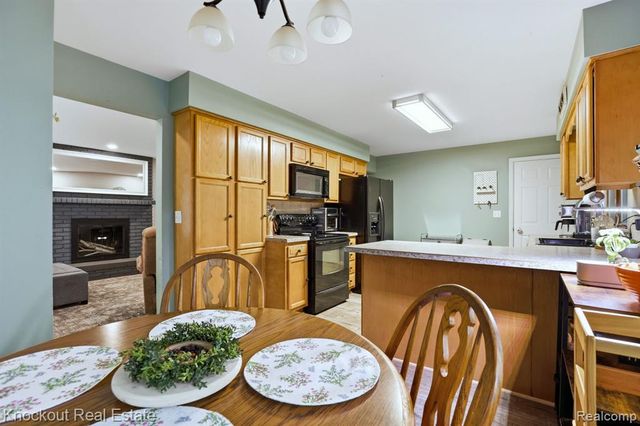 4256 Emerald Drive, Bridgeport, MI 48722