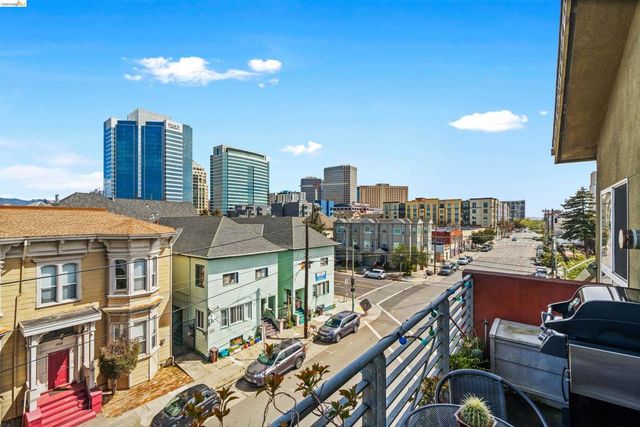 675 8th St 16, Oakland, CA 94607