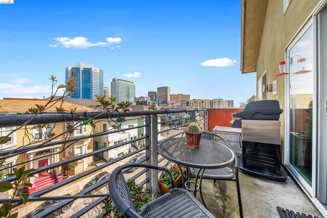 675 8th St 16, Oakland, CA 94607