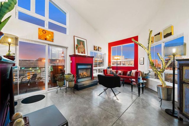 675 8th St 16, Oakland, CA 94607