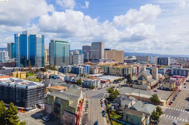 675 8th St 16, Oakland, CA 94607