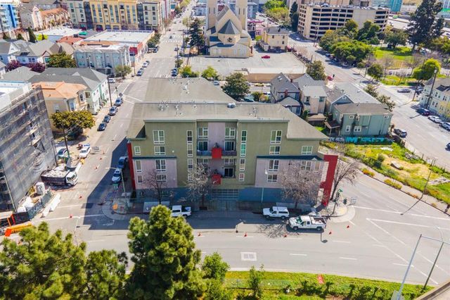 675 8th St 16, Oakland, CA 94607
