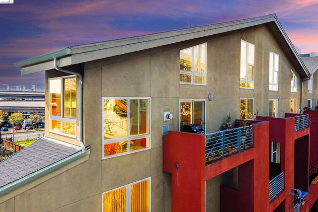 675 8th St 16, Oakland, CA 94607