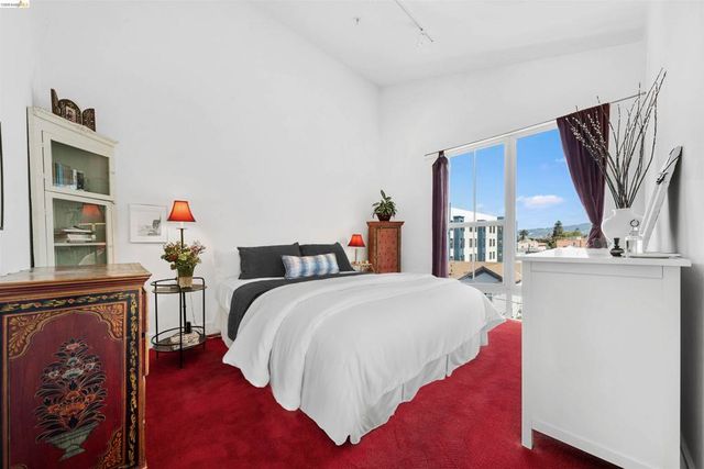675 8th St 16, Oakland, CA 94607