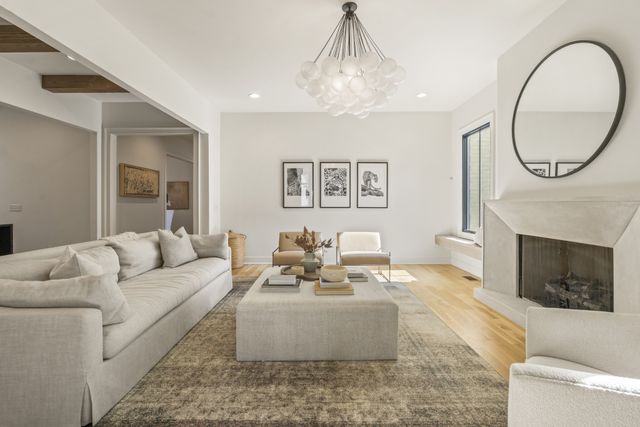 1900 Randolph Pl, Nashville, TN 37215