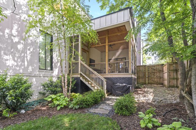 1900 Randolph Pl, Nashville, TN 37215