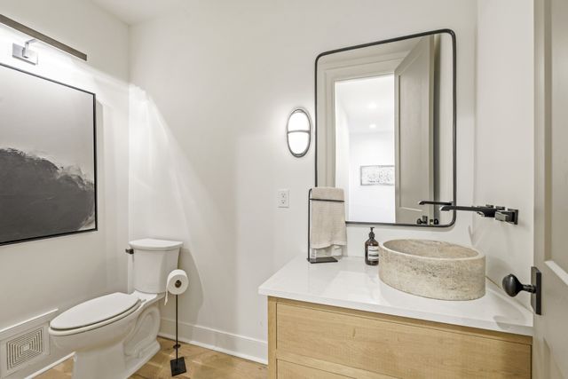 1900 Randolph Pl, Nashville, TN 37215