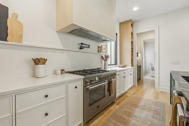 1900 Randolph Pl, Nashville, TN 37215