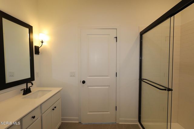 7747 Hank Drive, Holland, OH 43528