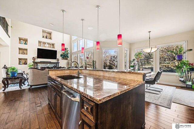 22106 Quail Circle, Elkhorn, NE 68022