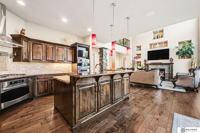 22106 Quail Circle, Elkhorn, NE 68022