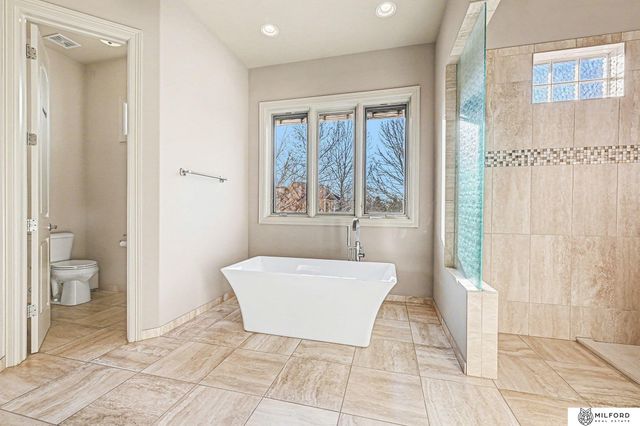 22106 Quail Circle, Elkhorn, NE 68022