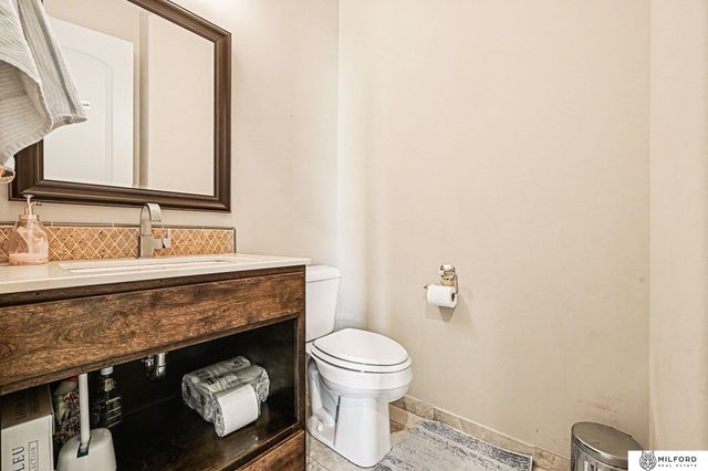 22106 Quail Circle, Elkhorn, NE 68022