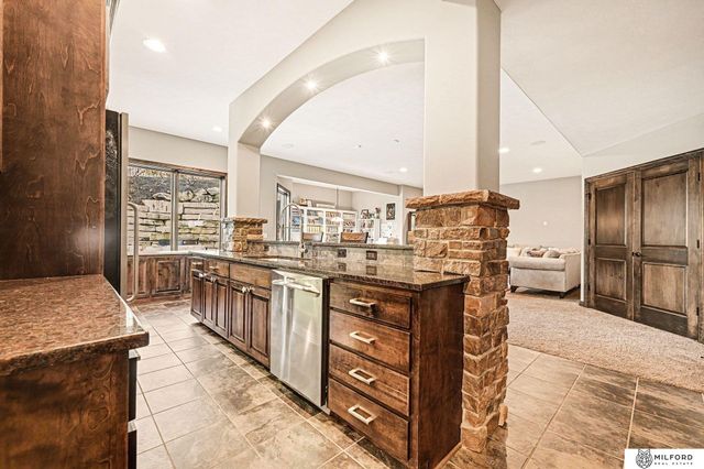 22106 Quail Circle, Elkhorn, NE 68022