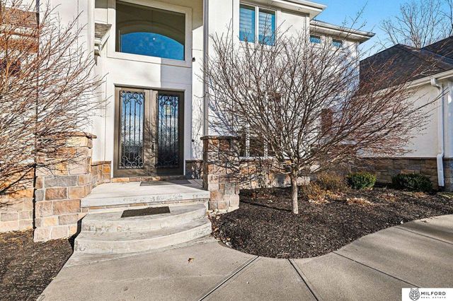 22106 Quail Circle, Elkhorn, NE 68022