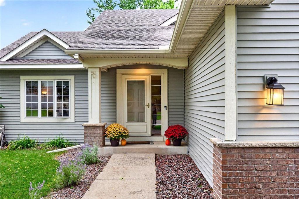137 6th Street SW, Delano, MN 55328 — photo 2